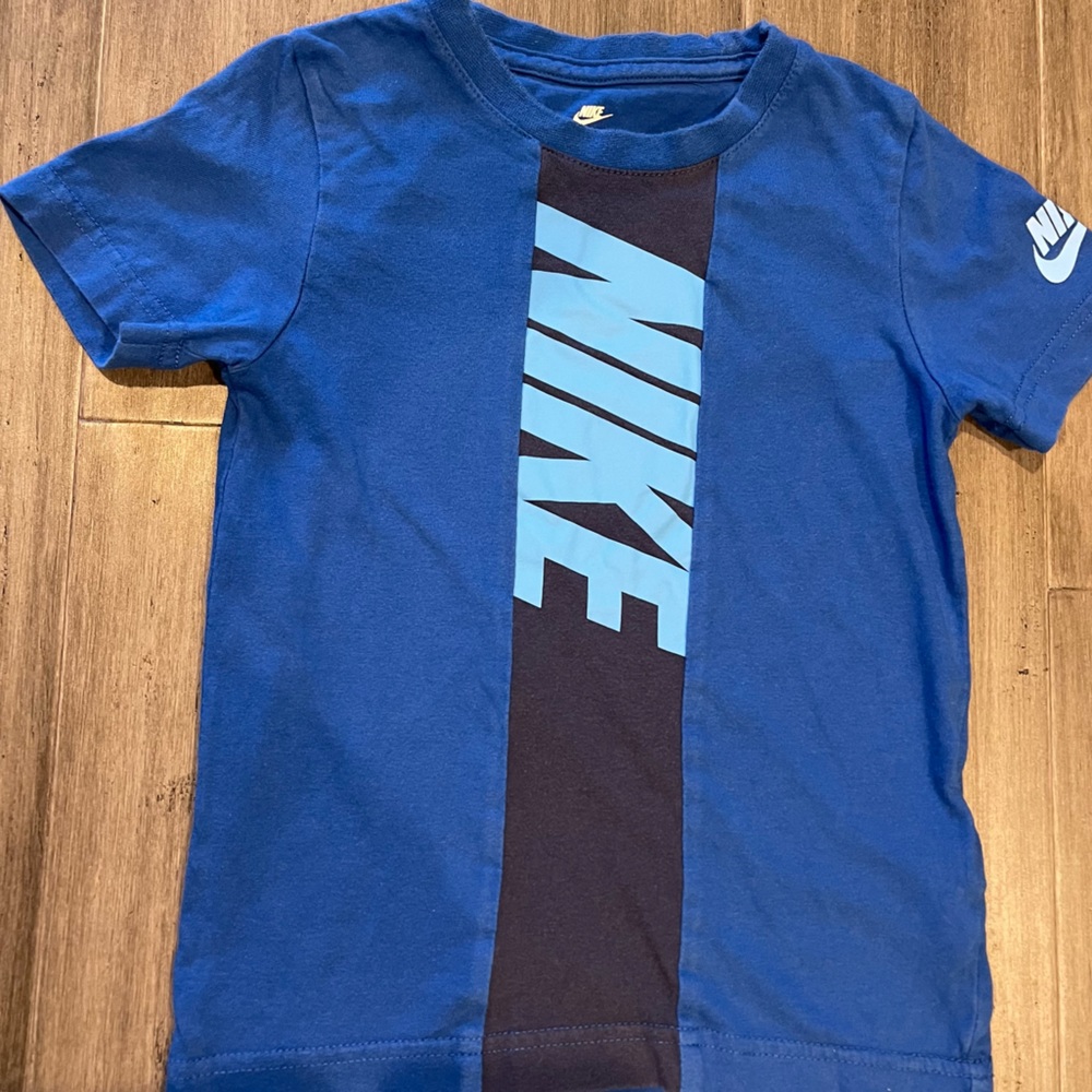 Nike Tee (4T)